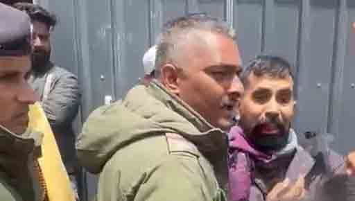 केदारनाथ में पर्वतारोही से मारपीट के बाद हंगामा