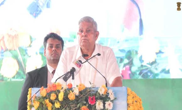 कृषि सब्सिडी किसान के खाते में मिले: धनखड़ कृषि सब्सिडी किसान के खाते में मिले: धनखड़