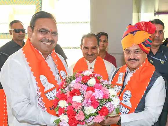 जयपुर पहुंचे बीजेपी अध्यक्ष जेपी नड्डा, महिला सशक्तिकरण सम्मेलन में कई योजनाओं की शुरूआत जयपुर पहुंचे बीजेपी अध्यक्ष जेपी नड्डा, महिला सशक्तिकरण सम्मेलन में कई योजनाओं की शुरूआत