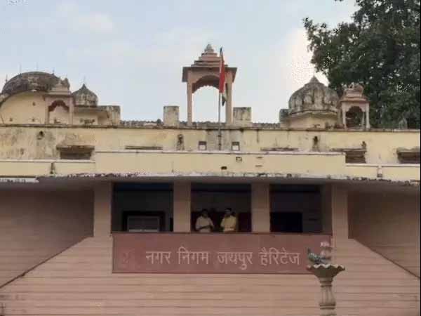 00 जयपुर में बंदरों का आतंक, निगम मुख्यालय भी चपेट में