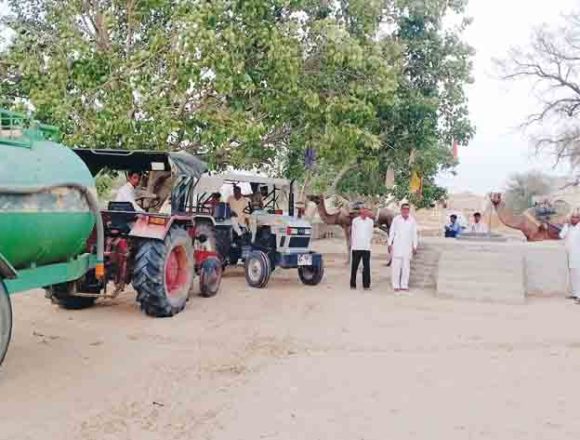 00 आपणी योजना में भी नहीं मिल रहा पर्याप्त पेयजल,पीना पड़ रहा खारा पानी