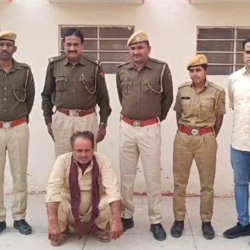 1.06 करोड़ रुपये व हेरोइन के साथ बीकानेर के कपड़ा व्यापारी सहित तीन गिरफ्तार