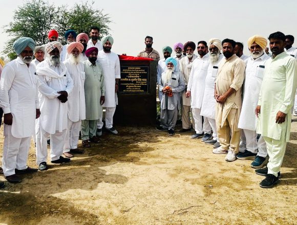 13sds4 2.74 करोड़ की लागत से बनने वाले पक्के खाळों का किया शिलान्यास