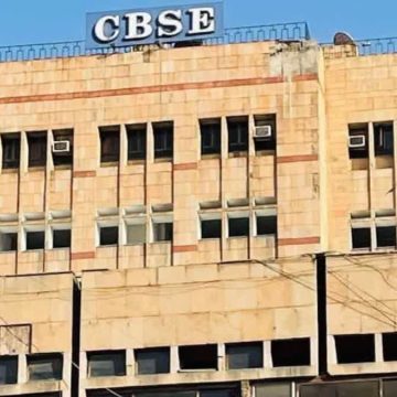 सीबीएसई का बड़ा फैसला: स्कूलों में अब बनेगा ‘शुगर बोर्ड’, बच्चों को मिलेगा हेल्दी फूड का संदेश