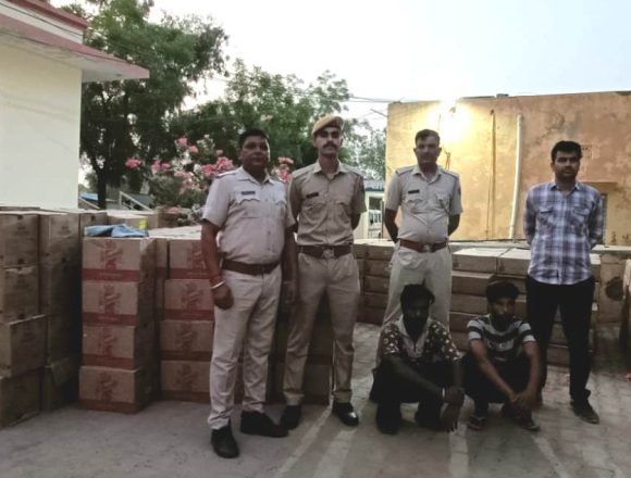 a636500e-77b6-419c-b33c-5dbe5c32280d पशु चारे की आड़ में पंजाब निर्मित 60 लाख की शराब तस्करी का भांडाफोड़