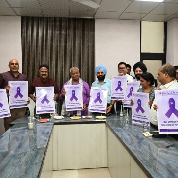 शिक्षा मंत्री ने जन सेवा हॉस्पिटल का दौरा किया, डॉ. टांटिया की सराहना