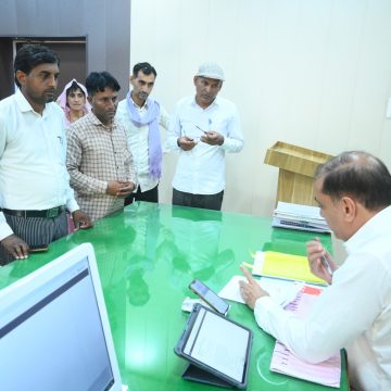 जर्जर ओवरहेड वाटर टैंक बना खतरे का घंटी, मरम्मत की उठी मांग