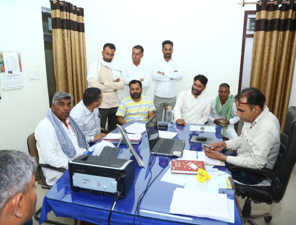घटिया खजूर के पौधे उपलब्ध करवाने का आरोप
