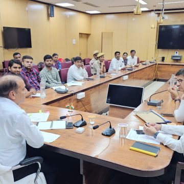 भट्ठों पर ओआरएस व आवश्यक दवाइयों की उपलब्धता सुनिश्चित करने के निर्देश