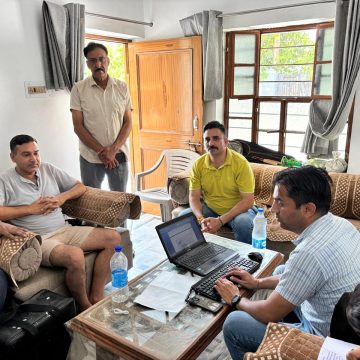 दस हजार रुपए की रिश्वत लेते एसीबी के हत्थे चढ़ा ग्राम पंचायत प्रशासक (सरपंच)