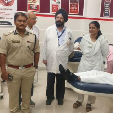 प्रभारी सचिव, जिला कलक्टर, एसपी ने किया शहर का दौरा