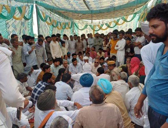 rawla1 शमशान भूमि विवाद पर समझाइश से नहीं बनी बात, धरना जारी