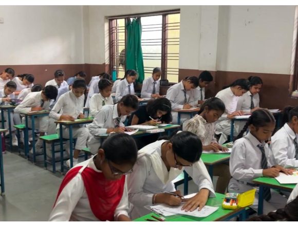 s2 बी. एन. विद्यालय में चित्रकला प्रति. आयोजित
