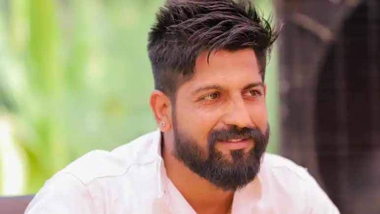 होटल में खाना खा रहे युवक पर 35 बदमाशों ने की ताबड़तोड़ फायरिंग, बजरी विवाद के चलते की हत्या होटल में खाना खा रहे युवक पर 35 बदमाशों ने की ताबड़तोड़ फायरिंग, बजरी विवाद के चलते की हत्या