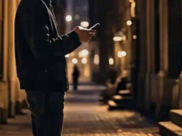 अश्लील फिल्म देखने के बाद नाबालिग ने उठाया खौफनाक कदम, पुलिस ने सीसीटीवी देखा तो उड़ गए होश अश्लील फिल्म देखने के बाद नाबालिग ने उठाया खौफनाक कदम, पुलिस ने सीसीटीवी देखा तो उड़ गए होश