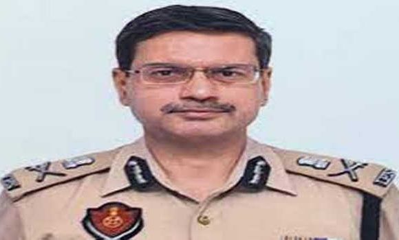 अमृतसर में छह किलो हेरोइन बरामद, दो तस्कर गिरफ्तार अमृतसर में छह किलो हेरोइन बरामद, दो तस्कर गिरफ्तार