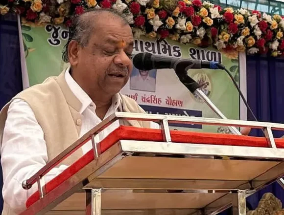 मनरेगा घोटाले के एक केस में मिली बेल तो दूसरे केस में नाम आया सामने, गुजरात के मंत्री बच्चूभाई खाबड़ का बेटा गिरफ्तार मनरेगा घोटाले के एक केस में मिली बेल तो दूसरे केस में नाम आया सामने, गुजरात के मंत्री बच्चूभाई खाबड़ का बेटा गिरफ्तार