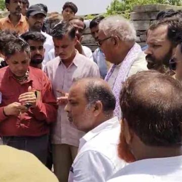 मंत्री के सामने नहीं चली कल्लू की चालाकी