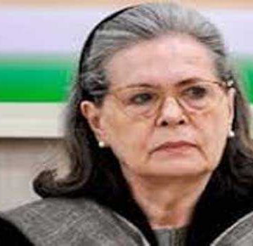 सोनिया गांधी की हालत अस्पताल में स्थिर