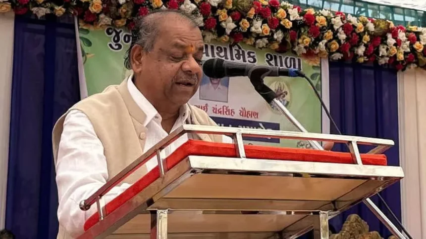 मनरेगा घोटाले के एक केस में मिली बेल तो दूसरे केस में नाम आया सामने, गुजरात के मंत्री बच्चूभाई खाबड़ का बेटा गिरफ्तार मनरेगा घोटाले के एक केस में मिली बेल तो दूसरे केस में नाम आया सामने, गुजरात के मंत्री बच्चूभाई खाबड़ का बेटा गिरफ्तार