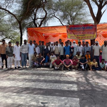 h01 भीषण गर्मी में यात्रियों के लिए लगाई मीठे पानी की छबील