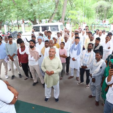 h02 धोखाधड़ीपूर्वक भूमि आवंटित करवाने का आरोप