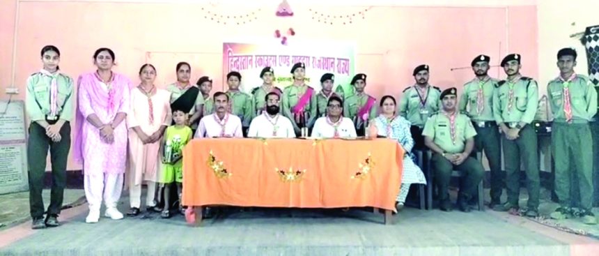 h04 प्रतिभागियों को प्रदान किए प्रमाण पत्र