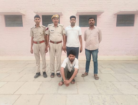 हरियाणा के गांव में चिट्टा बेचने की फिराक में था, चढ़ा पुलिस के हत्थे