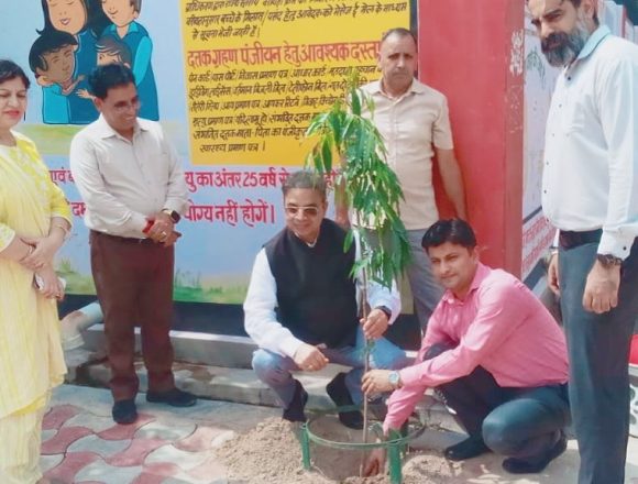 जिला न्यायाधीश ने किया राजकीय संप्रेषण एवं किशोर गृह का निरीक्षण