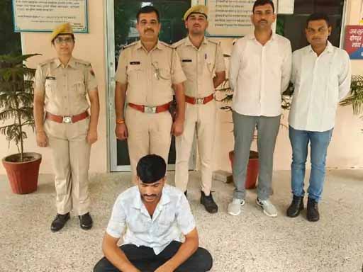 1 पुलिस को देख गाड़ी दौड़ाया, पीछ करके नशा तस्कर दबोचा