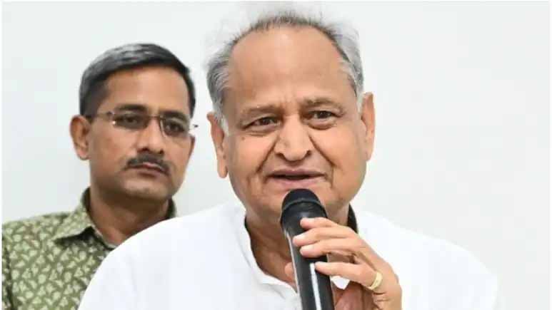 gehlot ‘डबल कैरेक्टर’ वाली बात क्यों बोले अशोक गहलोत?