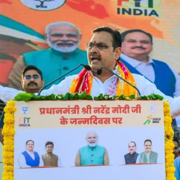 cm1 नशा मुक्ति और फिट इंडिया का संदेश लेकर दौड़े युवा, जयपुर में सीएम ने दिखाई हरी झंडी